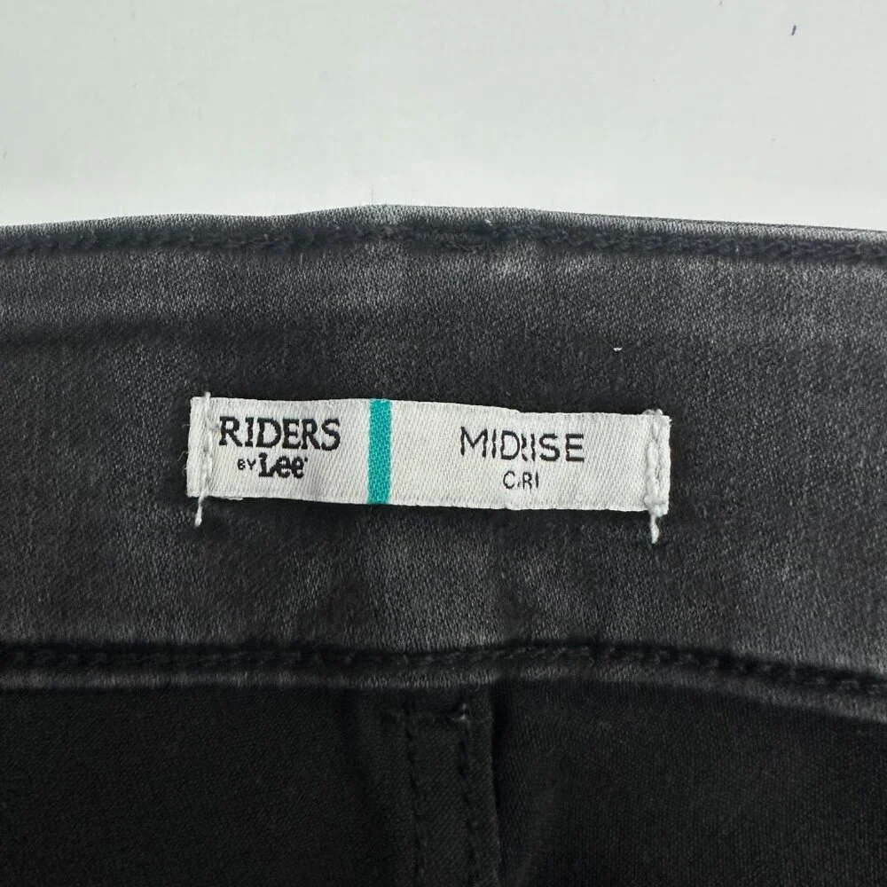 Riders by Lee Women's Black Cropped Jeans - Picture 3 of 5